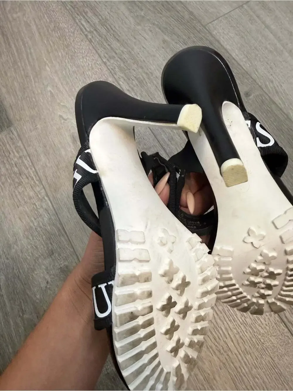 Guess black high
